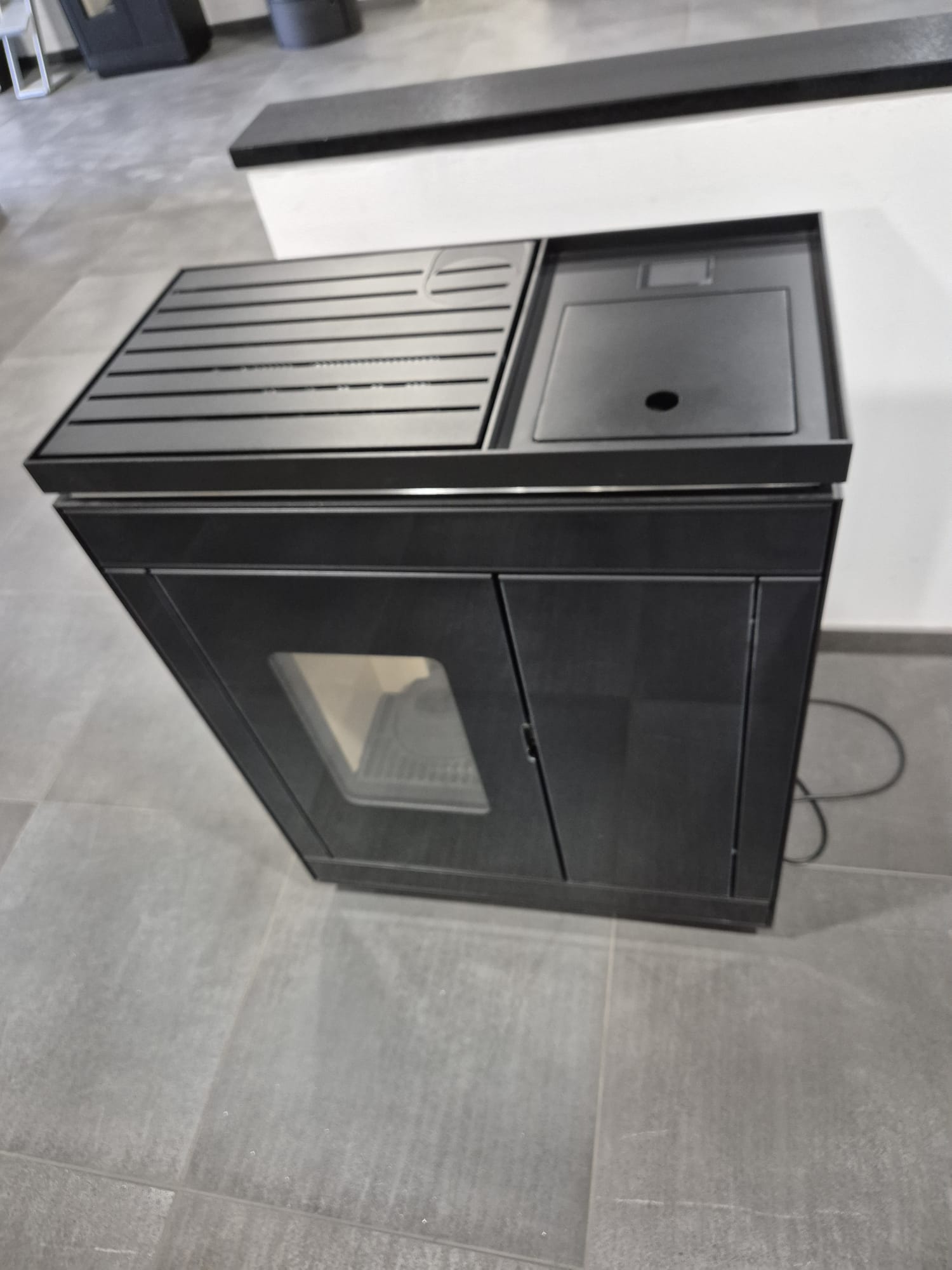 Olsberg Epana (6,0 kW) in schwarz mit Ambilight (Ausstellungsstück)