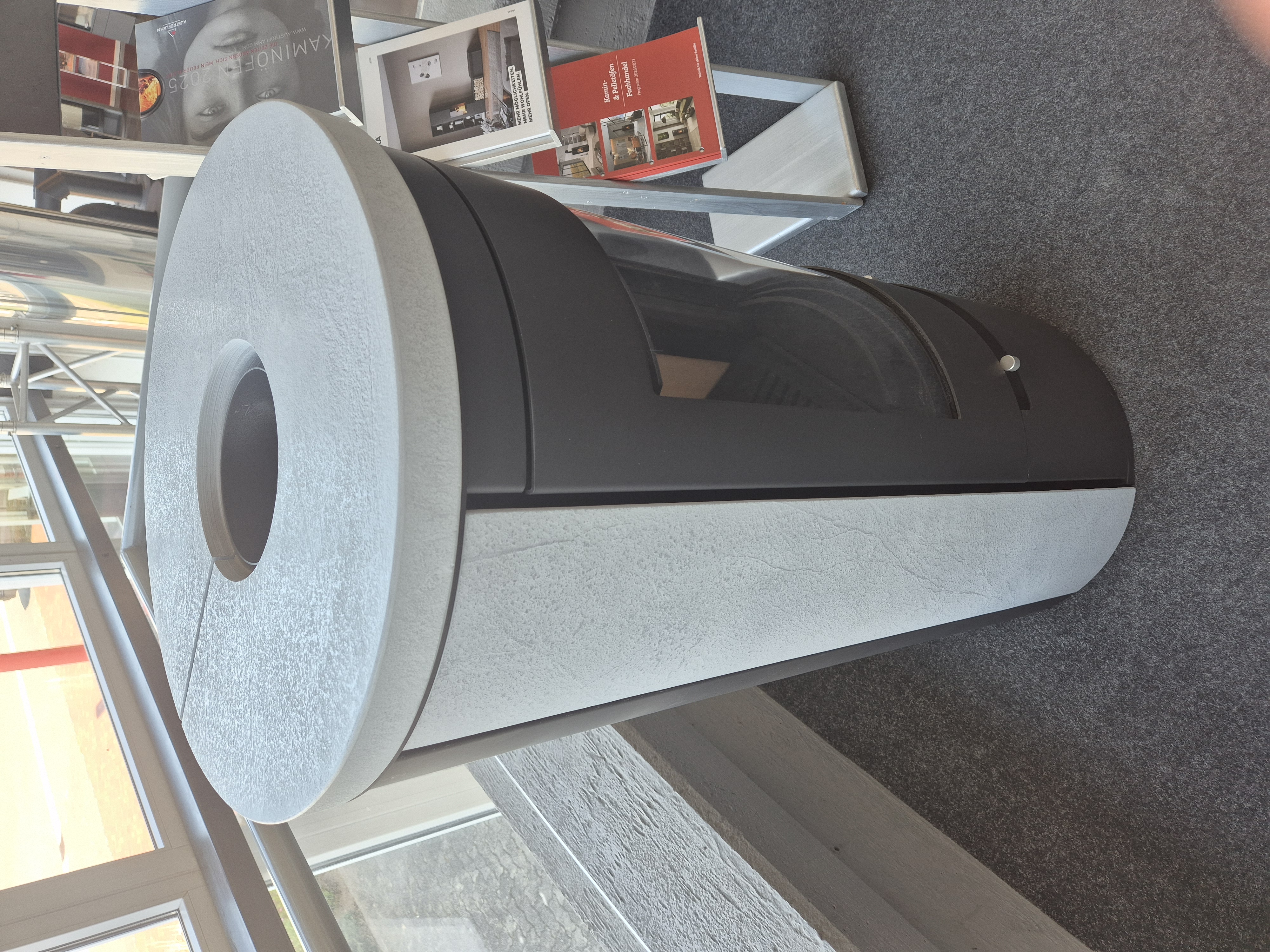 Novaline Vera SK, inkl. Holzfachtür, Grey Rock (7,0 kW) (Ausstellungsgerät)